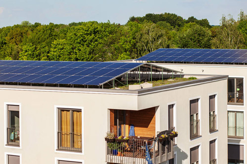 新建物屋頂逾300坪 強制架光電板